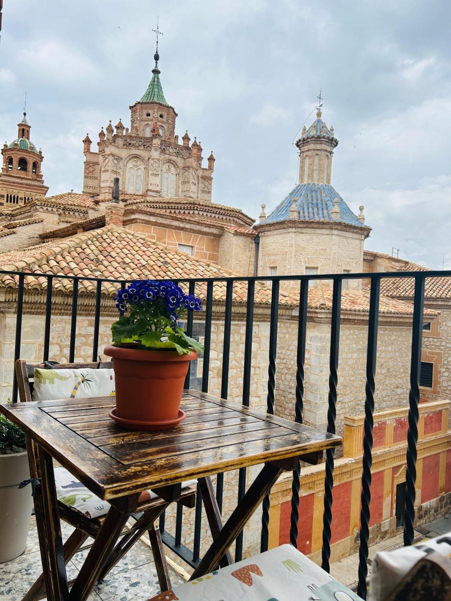 Los Marqueses De Teruel - Vut El Amor Del Marques Buitenkant foto